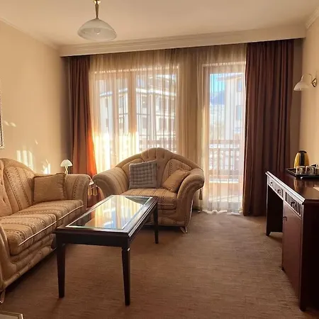 Emily Downtown Apartman Banszko